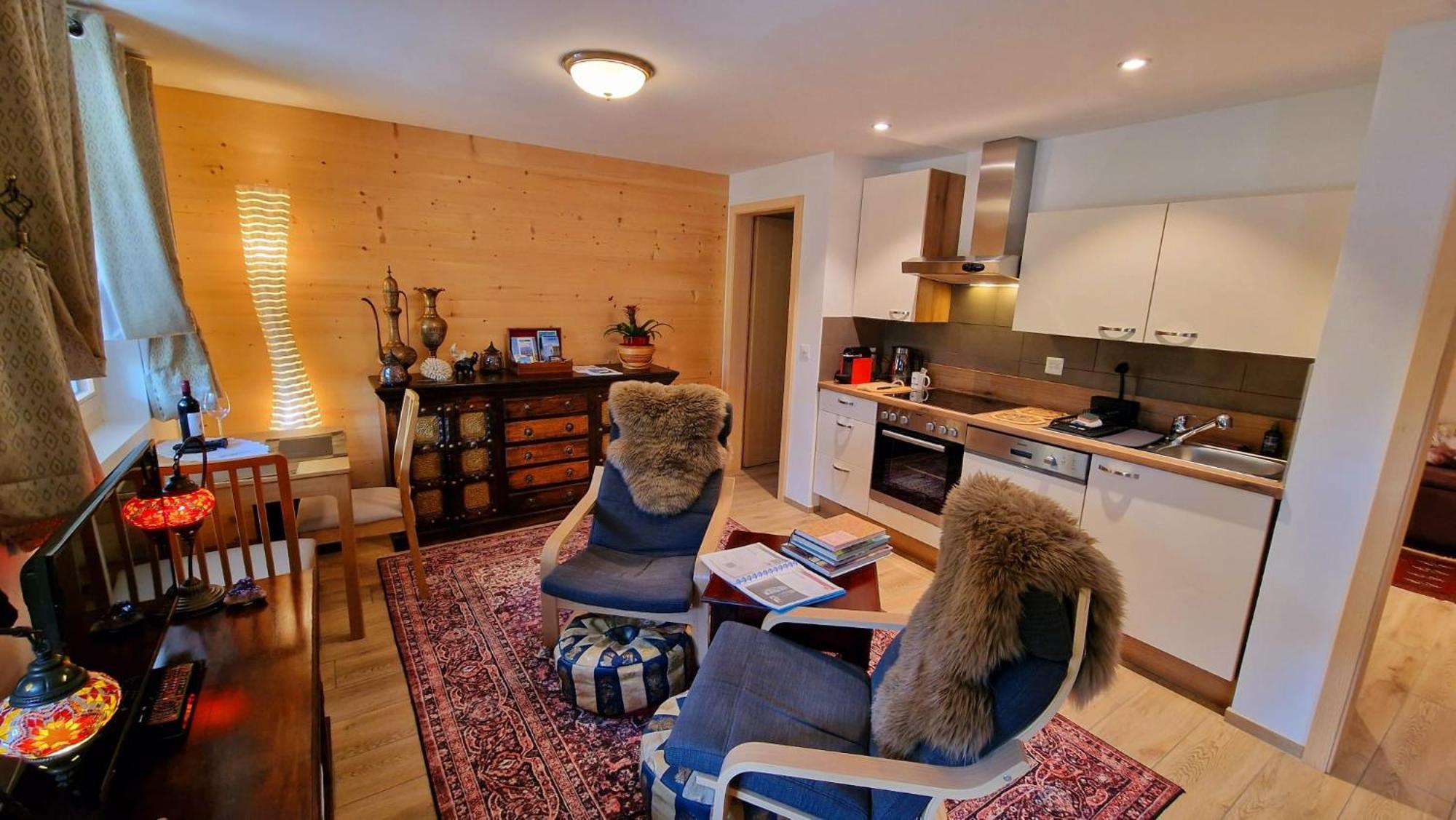 Large Deluxe Studio For 2 - Chalet Lovo Lenk Εξωτερικό φωτογραφία